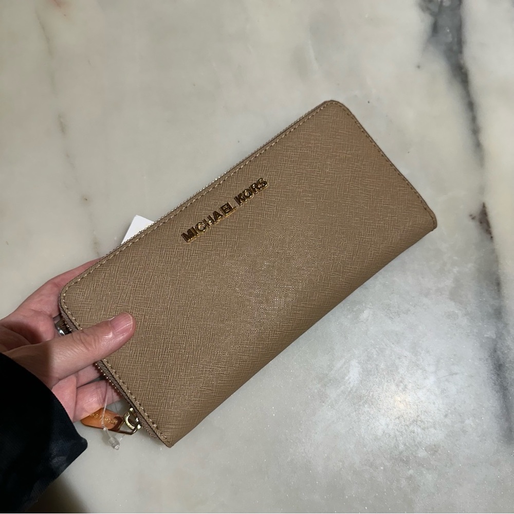 Michael Kors Long Wallet